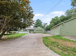 1778 52nd St SW, Wyoming, MI 49519