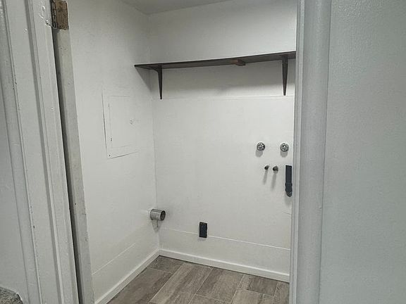 5th image of 521 S 1st St