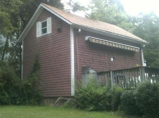 5th image of 204 West St