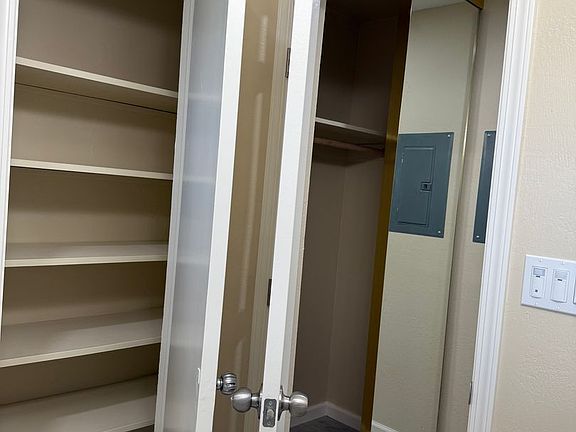 4th image of 315 E Okeefe St APT 18