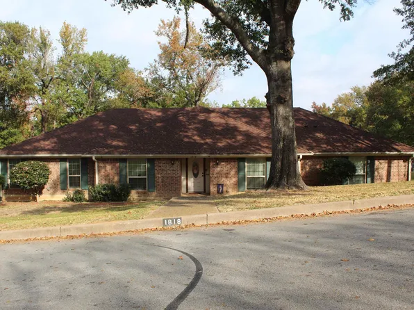 1818 Kensington Dr, Tyler, TX 75703