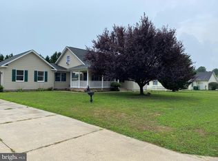 477 Fieldcrest Dr, Dover, DE 19904