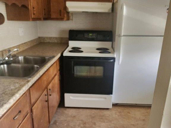 2nd image of 7309 Sieloff Dr