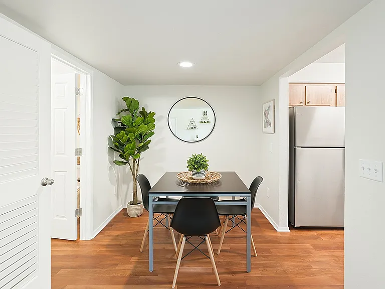 3225 Kinsrow Ave - WEB-29 (1)
