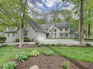 11815 Forest Dr, Carmel, IN 46033