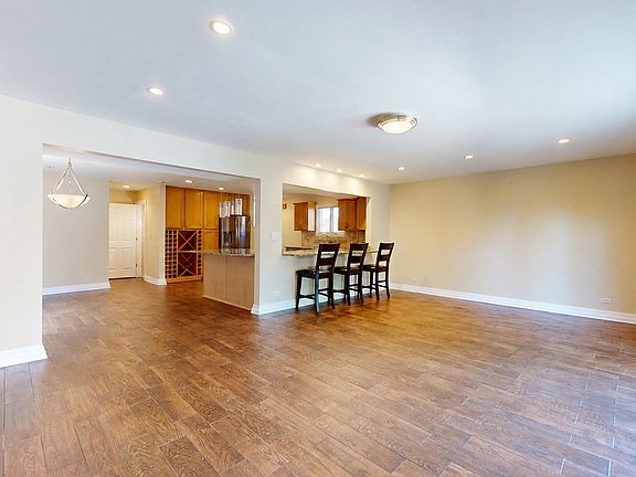 5th image of 4327 Wenonah Ave