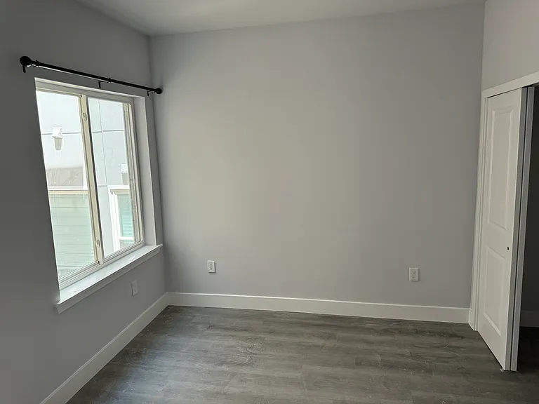 1309 Ridge Ave #3 — Photo 3