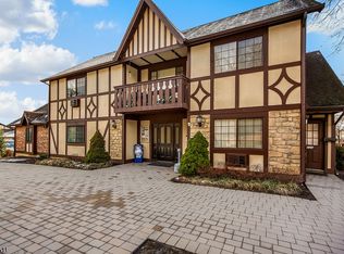 13I Kensington Rd #I, Chatham, NJ 07928