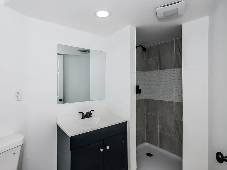 4016 Livingston Rd SE — Photo 44