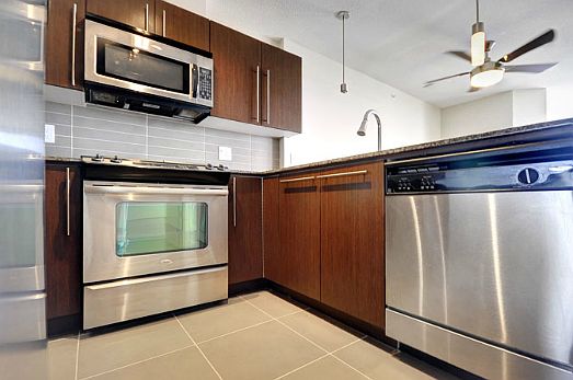 3rd image of 4888 Brentwood Dr #D108