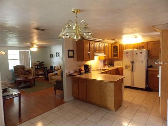 4th image of 12035 Hillside Ct