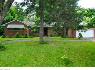 1733 Horseshoe Blvd, Westlake, OH