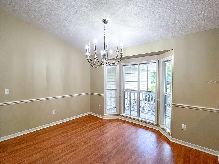 8414 SW 66th Ln — Photo 2