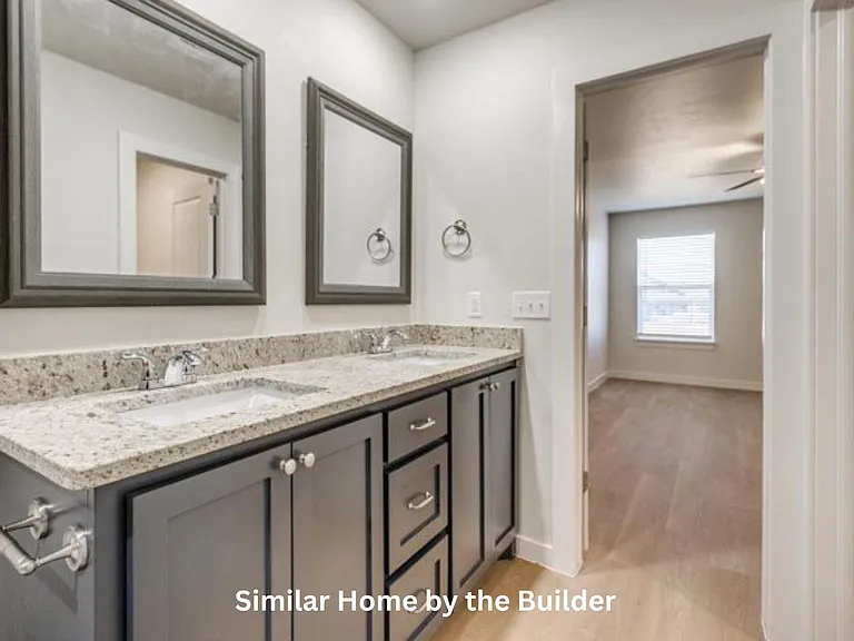 1704 Highland Loop — Photo 29