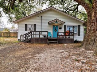 409 Gray St, Westlake, LA 70669