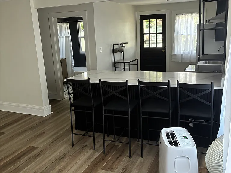 172 E Main St #D — Photo 3