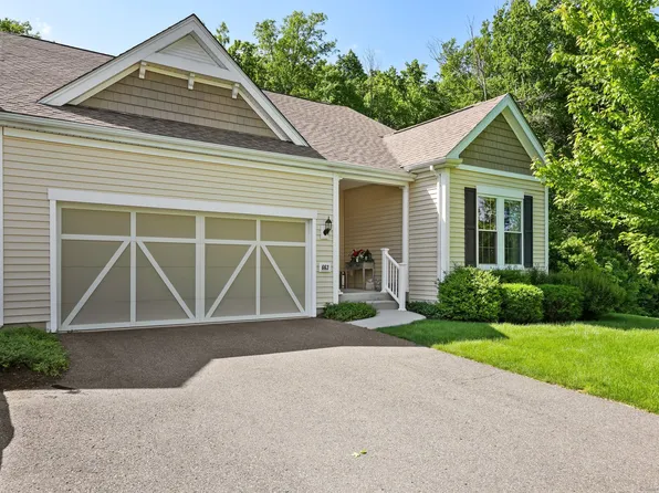 663 Championship Drive #663, Oxford, CT 06478