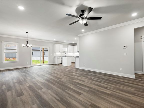 3rd image of 2 Bec Ln