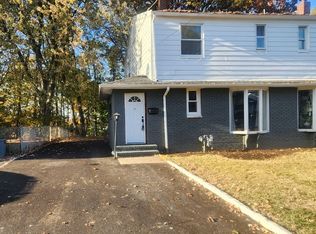 50 Fournier Cres #50, Elmwood Park, NJ 07407