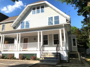 11 Lawrence St #B, Greenwich, CT 06830