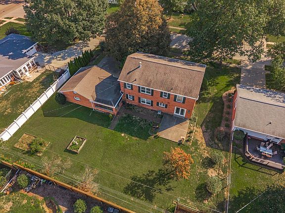 4th image of 103 Ruth Rd