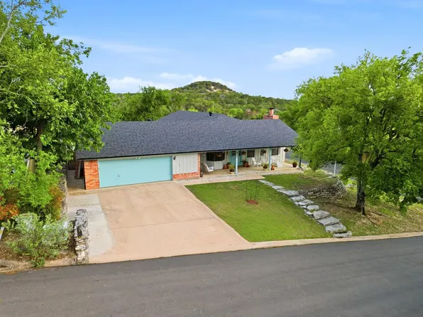 801 Alamo Dr, Kerrville, TX 78028