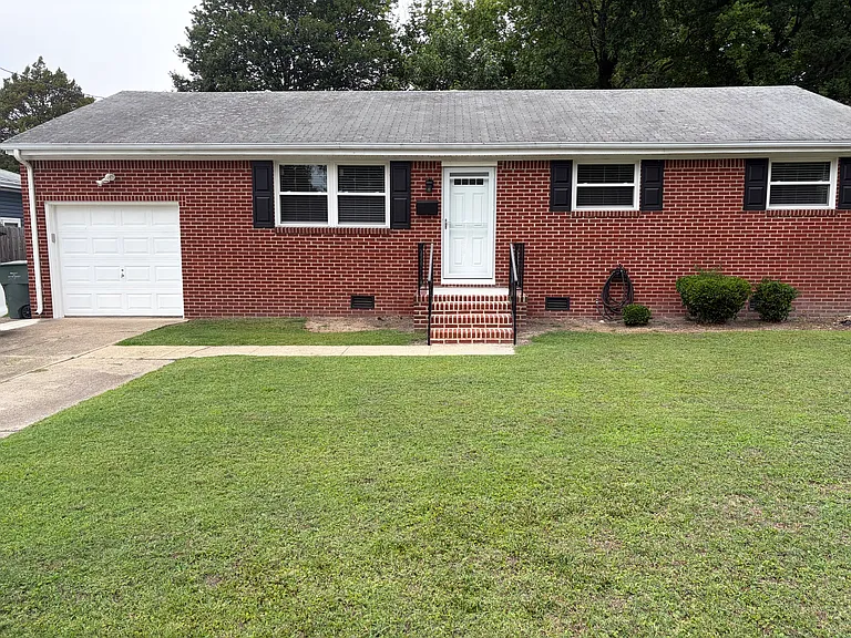 4906 Cape Henry Ave — Photo 1
