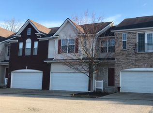 9761 Thorne Cliff Way UNIT 102, Fishers, IN