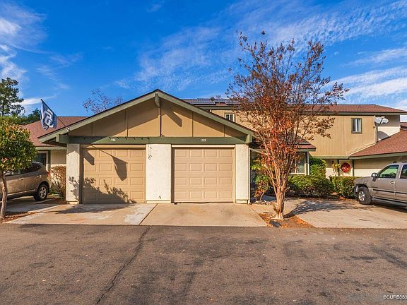2nd image of 225 Crestview Gln