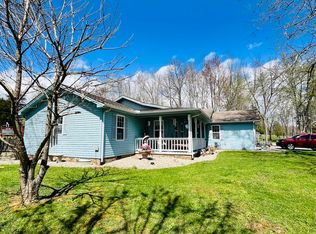 157 Woods Point Dr, Berea, KY 40403