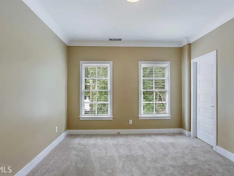 255 Southerland Ter NE #104 — Photo 30