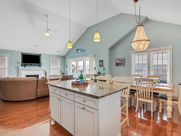 5th image of 2309 Simpson Ave #2