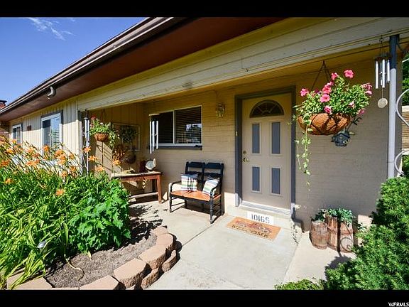 3rd image of 10165 S Zinnia Way