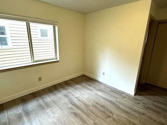 3rd image of 5608 15th Ave NE APT 203