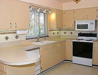 4th image of 2775 Courville Dr