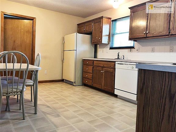 4th image of 6019 Brooklyn Ave