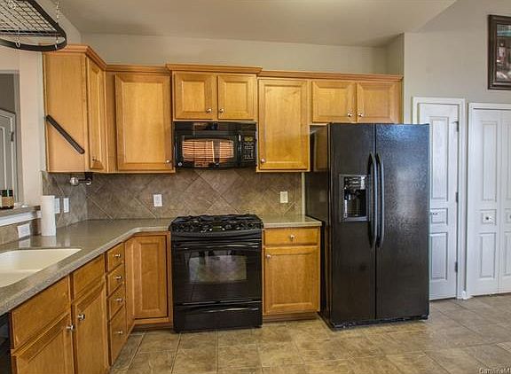 4th image of 16299 Raven Crest Dr