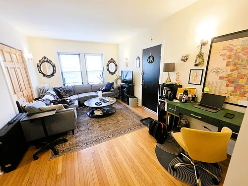 4883.5 N Paulina St #2E Photo 1