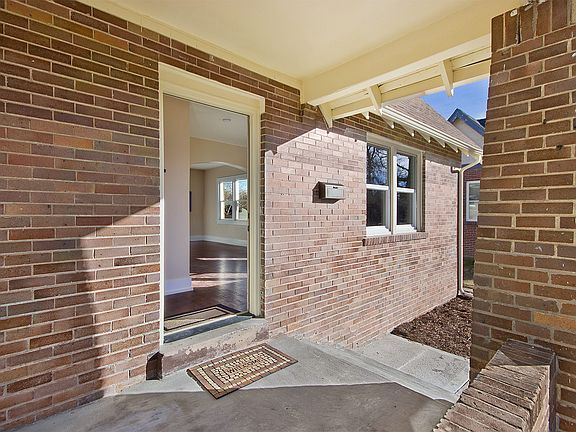 3rd image of 2674 Fairfax St