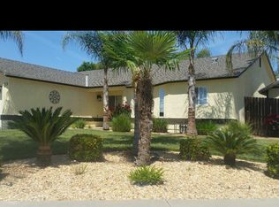 502 4th St, Sanger, CA 93657