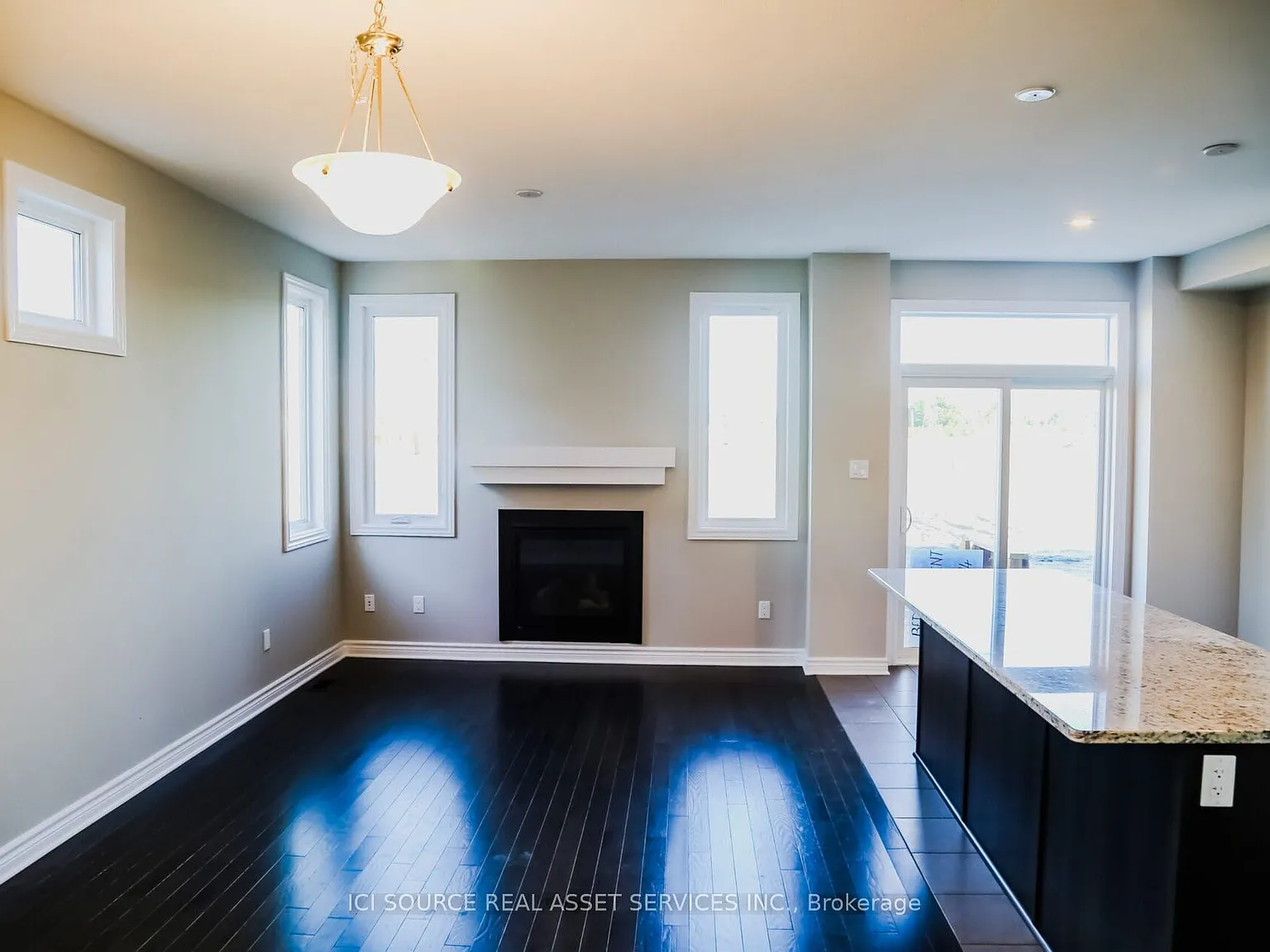 4 bed, $2,849 — Photo 4