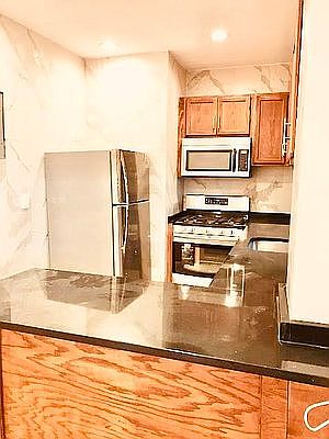 1st image of 486 Dekalb Ave #3