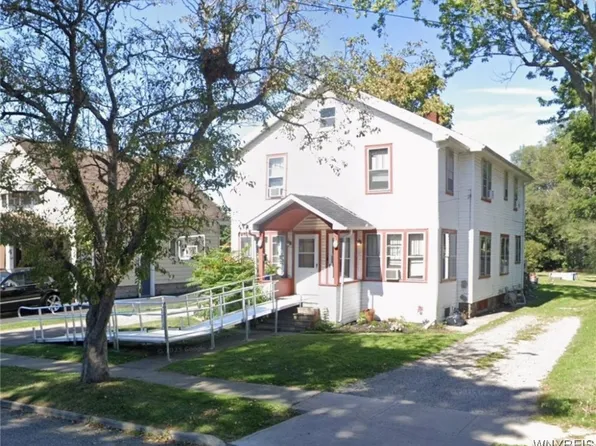 61 N Lyon St, Batavia, NY 14020