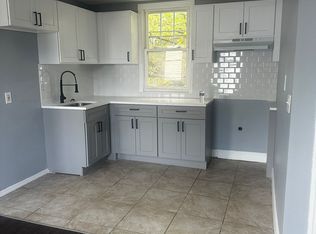 402 S 8th St #2A, Newark, NJ 07103