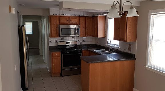 5th image of 5630 S Oakley Ave