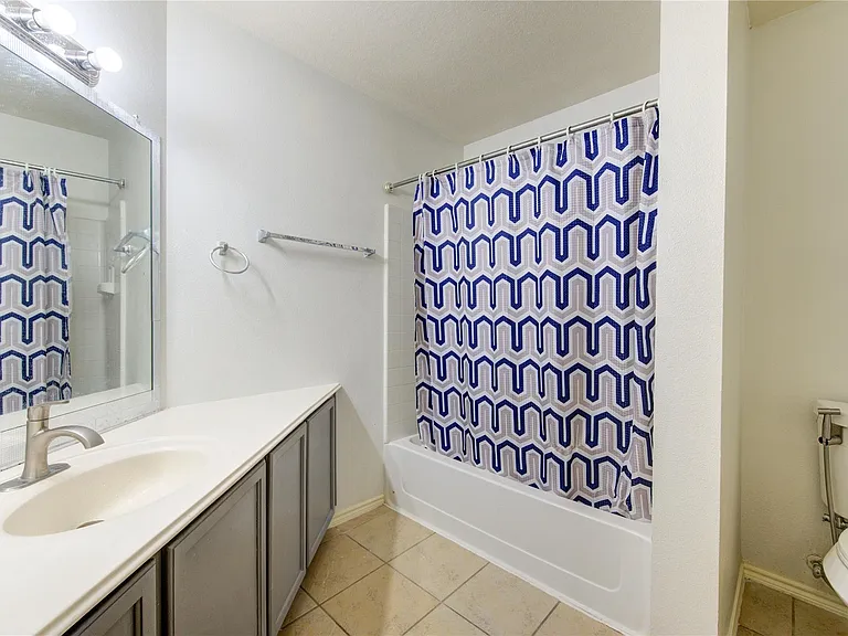 14027 Coveney Dr — Photo 24