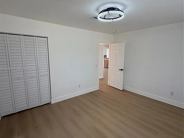 7150 SW 10th St #7150 — Photo 2