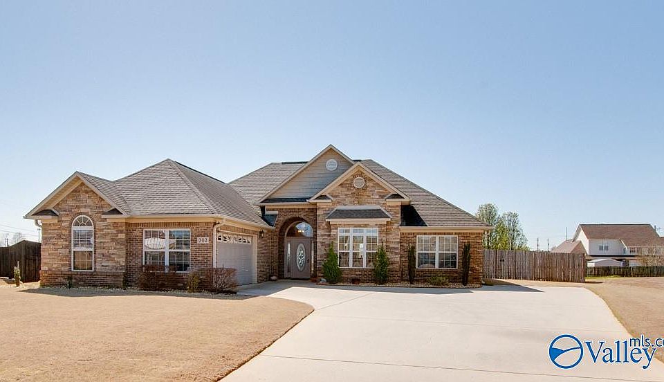 302 Eagle Ridge Dr, New Market, AL 35761 Zillow