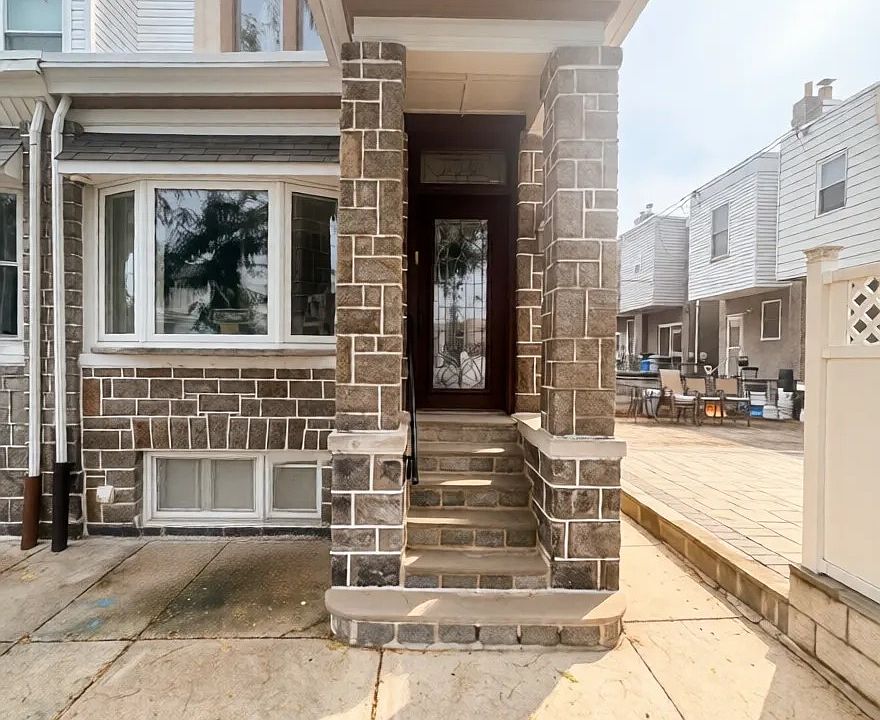1st image of 2741 S Colorado St