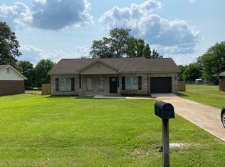 412 Belle Cir, Columbus, MS 39702